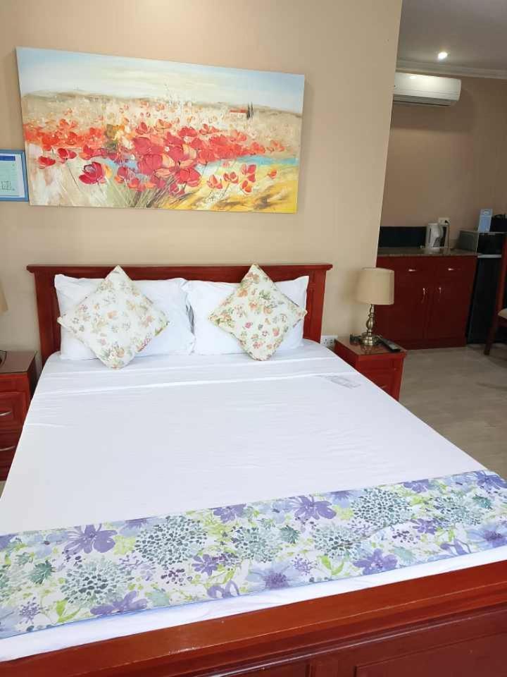 Ocean Breeze Resort Toledo Luaran gambar